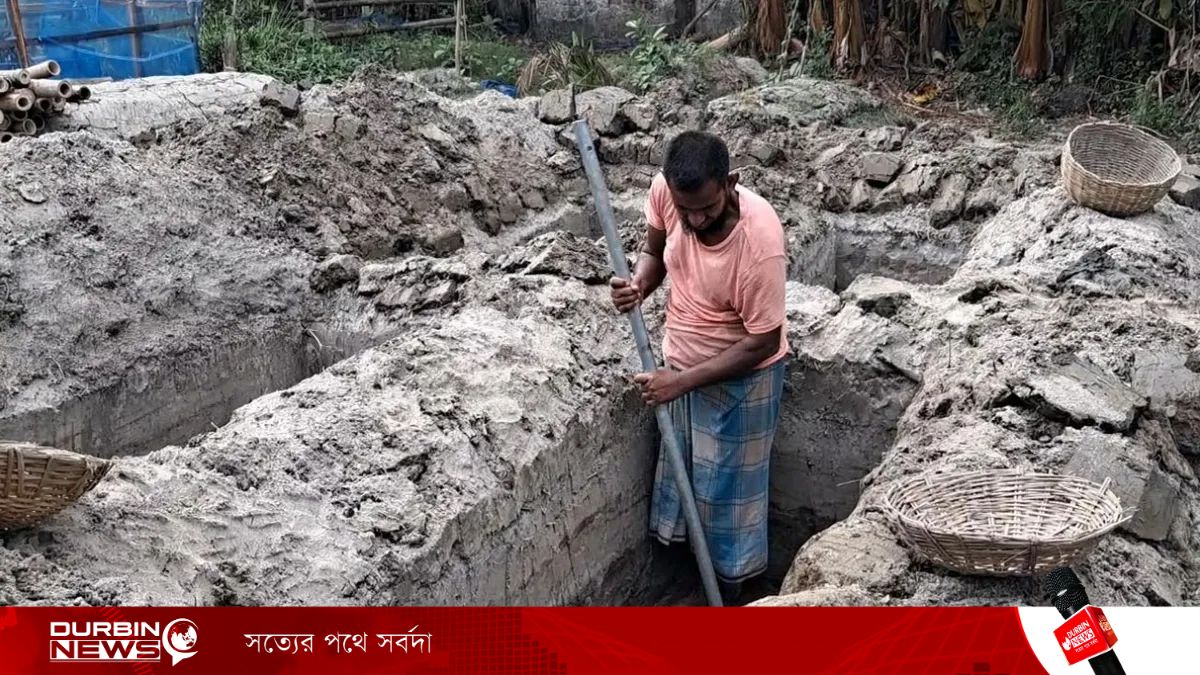 একই পরিবারের ৯ সদস্যের কবর খুঁড়তে গিয়ে কেঁপে উঠল হাত: গোরখোদক মুজিবর