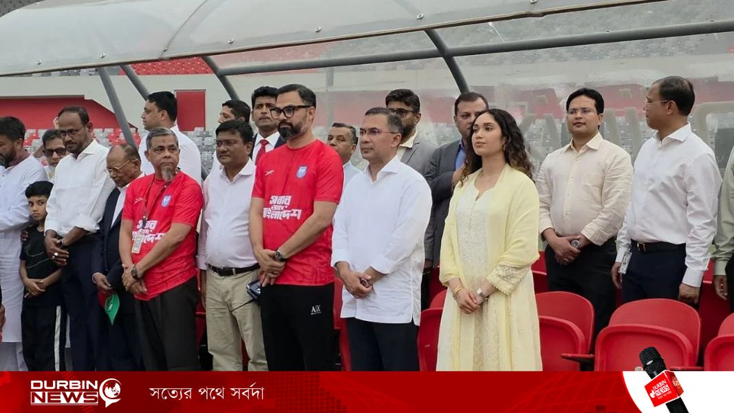 স্বাধীনতা দিবসে জাতীয় স্টেডিয়ামে প্রধানমন্ত্রী, কন্যাকে সঙ্গে নিয়ে উপভোগ করলেন প্রীতি ম্যাচ